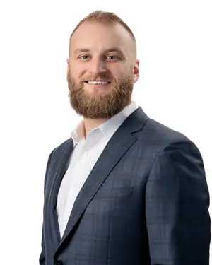 Brenton Smith – Amaxven Real Estate Senior Advisory Partner